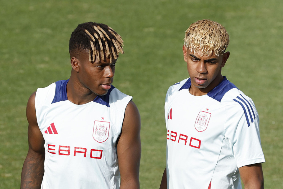 Here we go！罗马诺：米兰将签下20岁哥伦比亚后卫阿里萨拉（罗马诺：Here we go，AC米兰即将敲定20岁哥伦比亚后卫阿里萨拉）